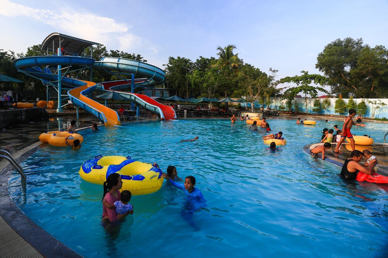 Hotel Sunrise City Tanjung Pinang Εξωτερικό φωτογραφία