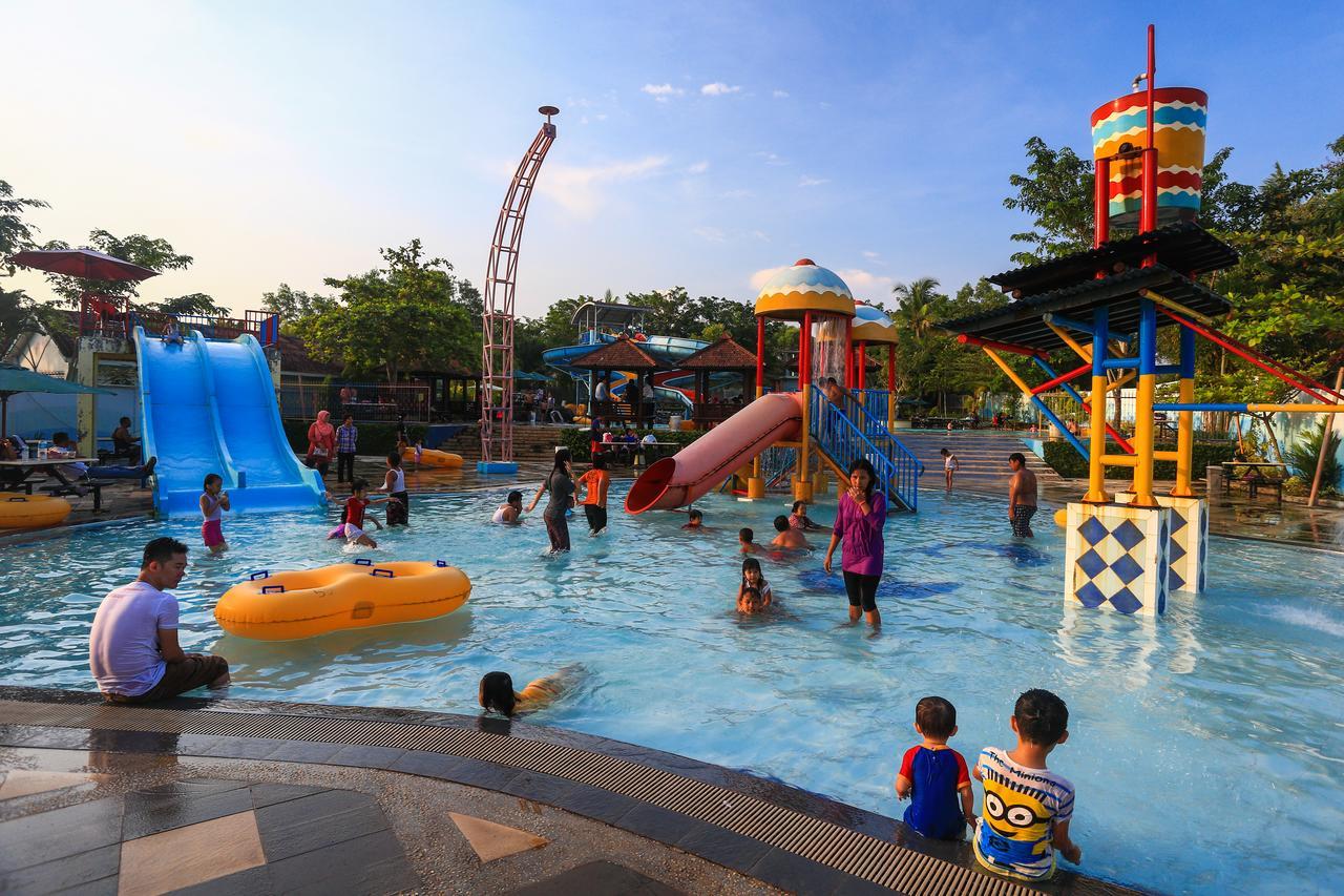 Hotel Sunrise City Tanjung Pinang Εξωτερικό φωτογραφία